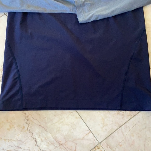 Cutter & Buck 1/2 zip pull over - Picture 10 of 11